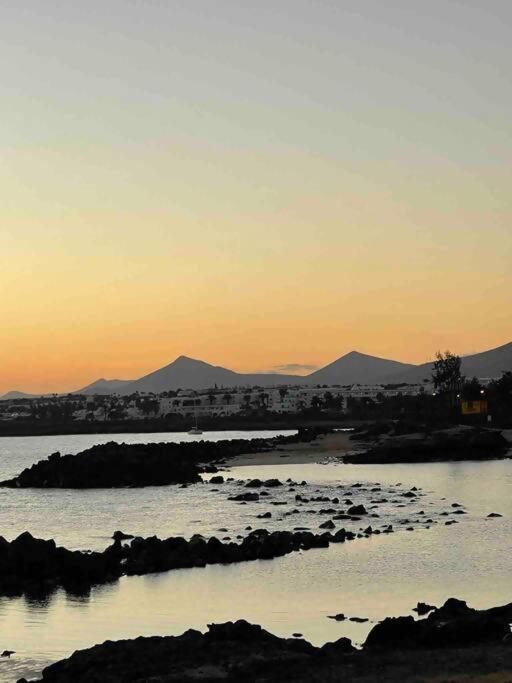 Precioso Rincon Entre El Mar Y Los Volcanes Costa Teguise Zewnętrze zdjęcie
